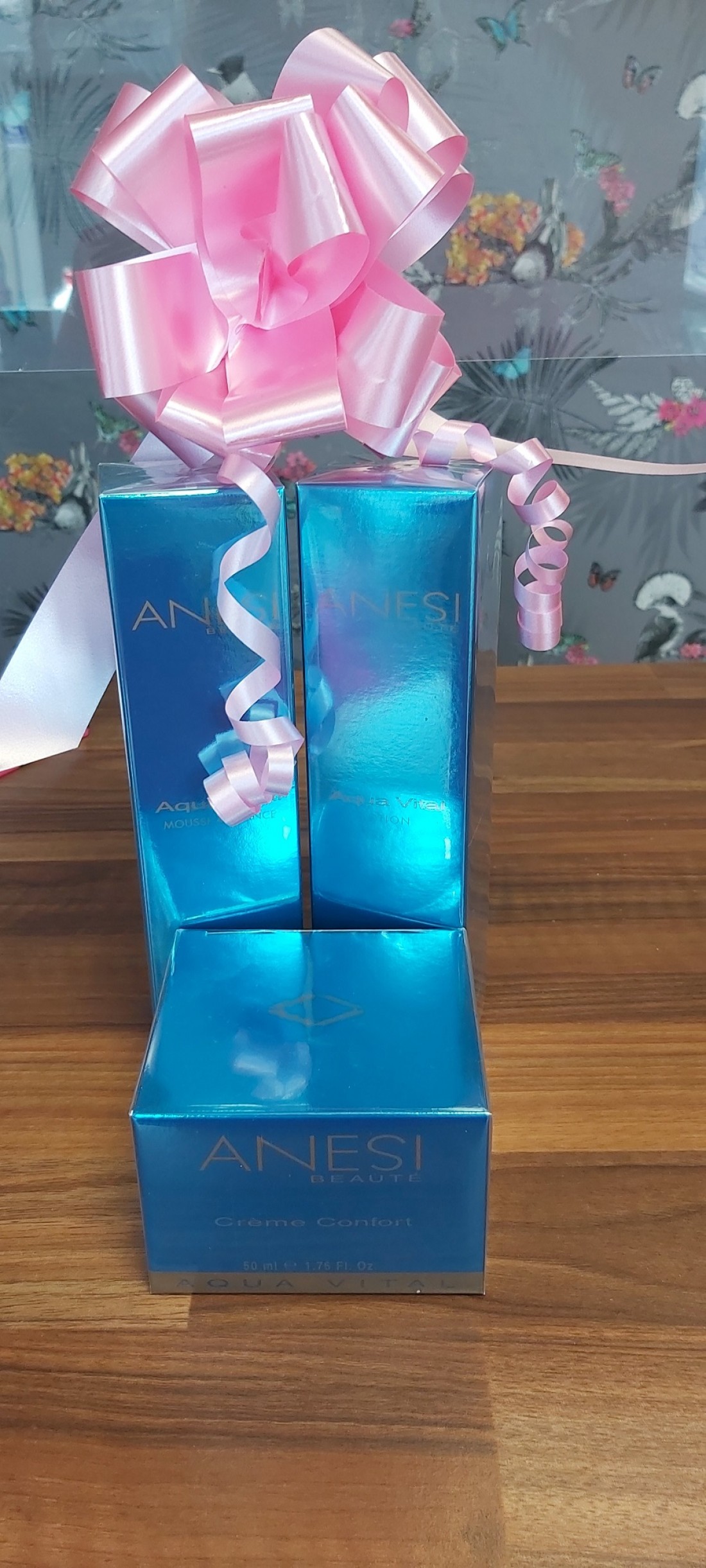 Aqua Vital Gift Set - Cleanser & Toner & Moisturiser